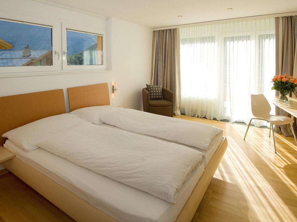 Dolce Vita Saas Fee Quarto foto
